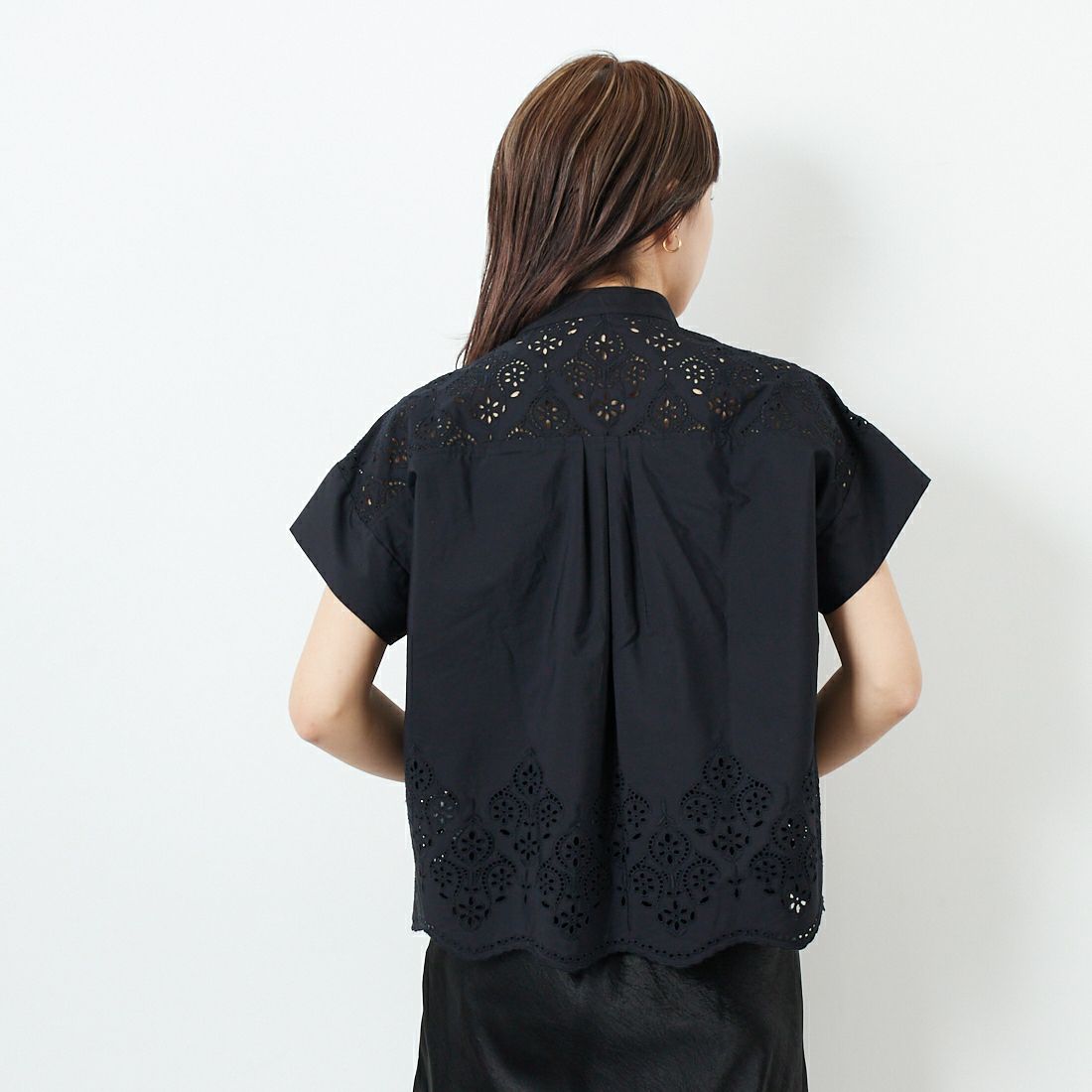 TICCA [ティッカ] レースフレンチシャツ [TBES-101] BLACK &&モデル身長：167cm 着用サイズ：F&&