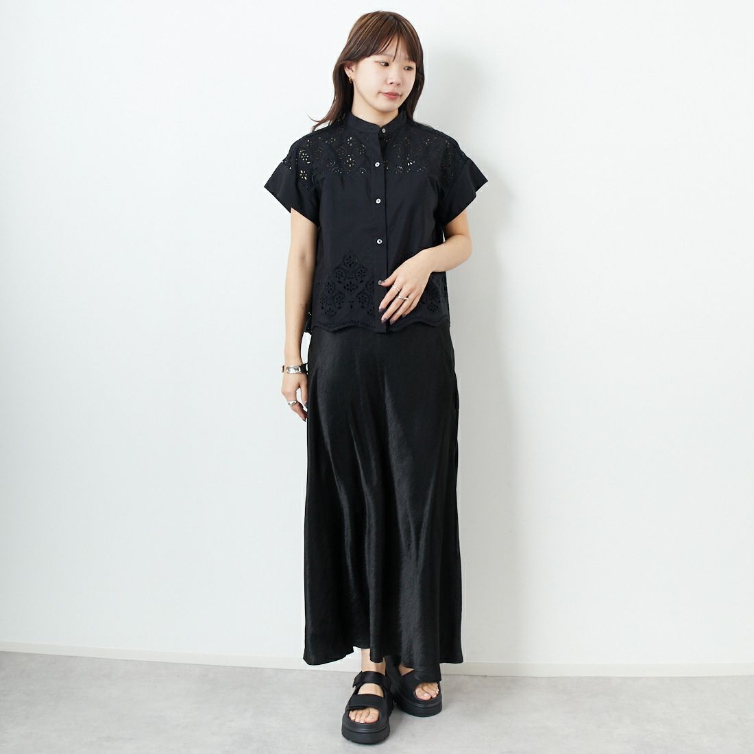 TICCA [ティッカ] レースフレンチシャツ [TBES-101] BLACK &&モデル身長：167cm 着用サイズ：F&&