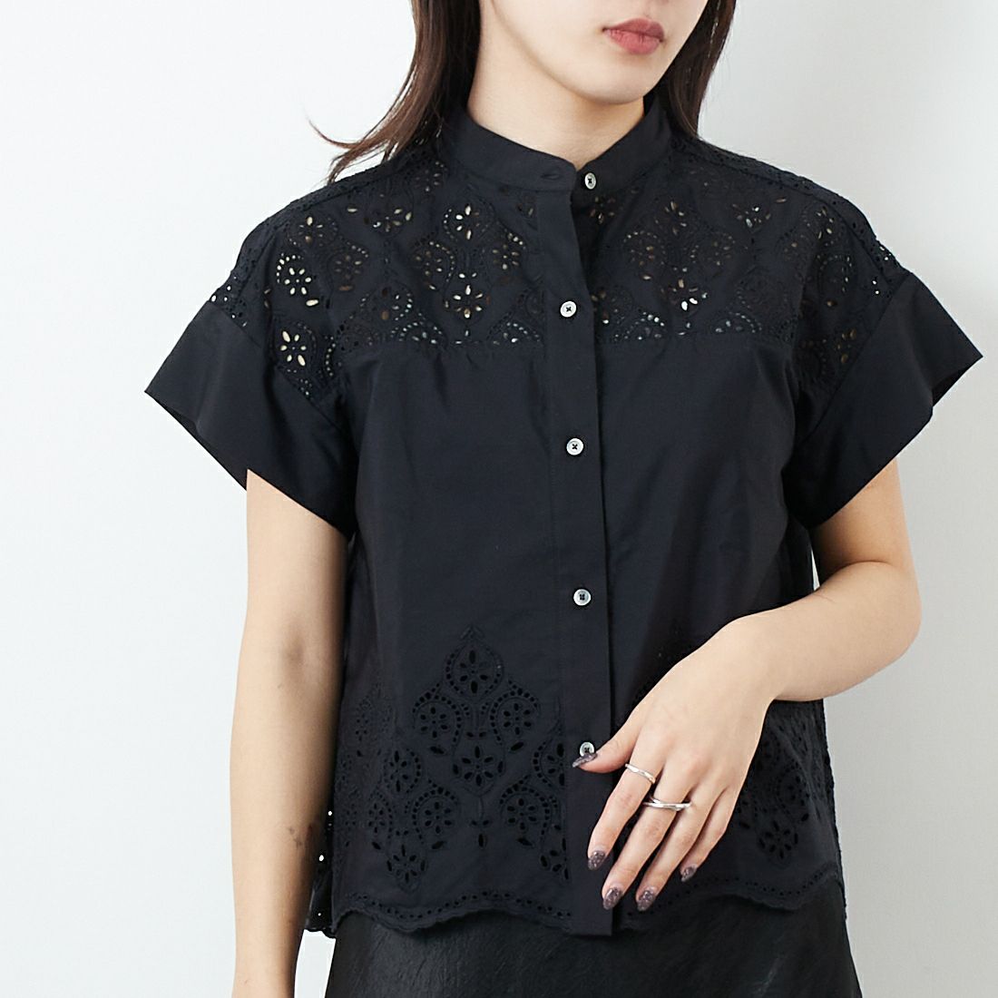 TICCA [ティッカ] レースフレンチシャツ [TBES-101] BLACK &&モデル身長：167cm 着用サイズ：F&&