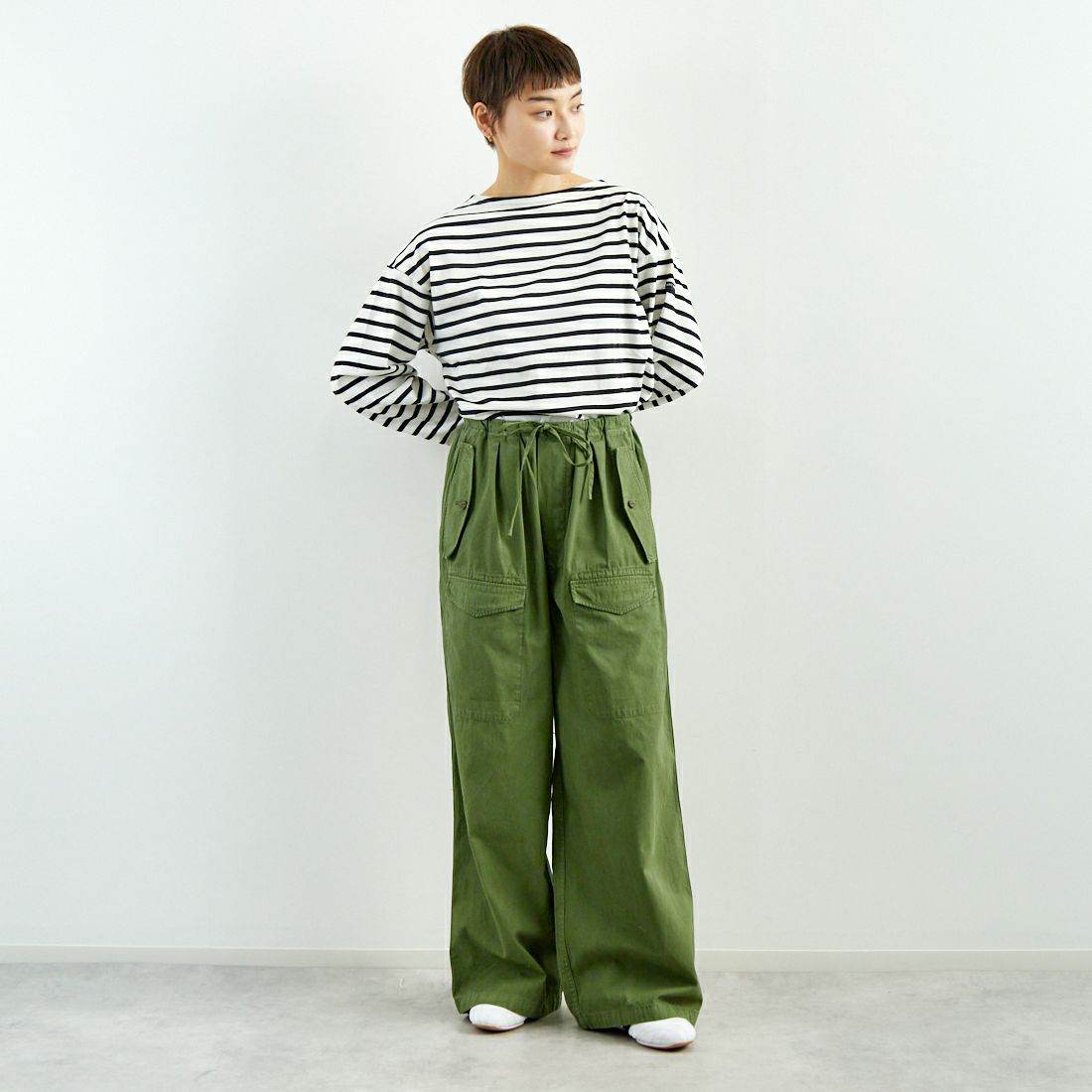 TICCA [ティッカ] カーゴパンツ [TBES-051] KHAKI &&モデル身長：160cm 着用サイズ：F&&