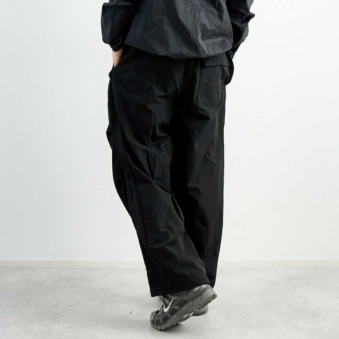 blurhms ROOTSTOCK [ブラームス ルーツストック] スノーパンツ [BROOTS25S4] 02 BLACK &&モデル身長：179cm 着用サイズ：3&&