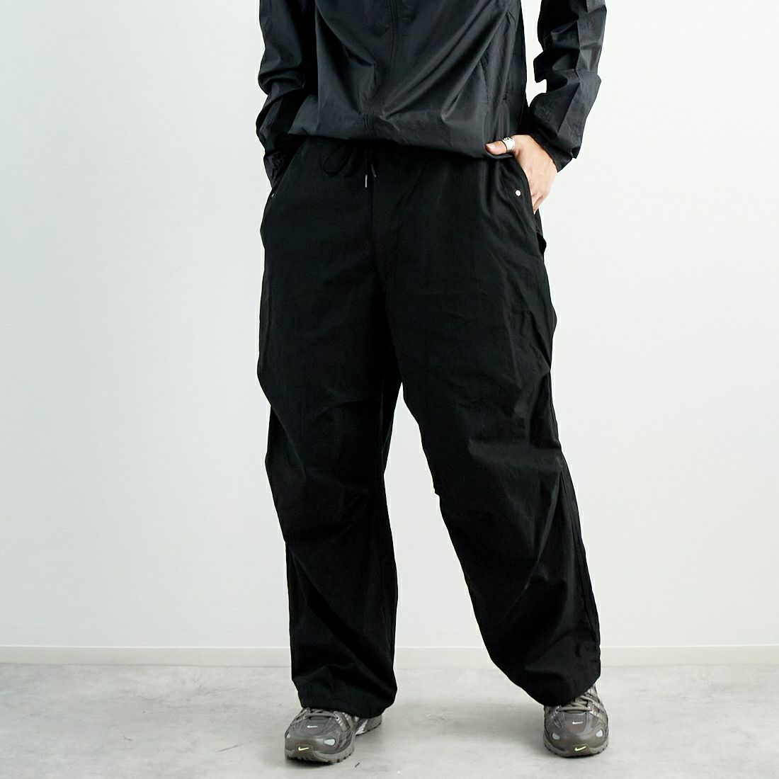 blurhms ROOTSTOCK [ブラームス ルーツストック] スノーパンツ [BROOTS25S4] 02 BLACK &&モデル身長：179cm 着用サイズ：3&&