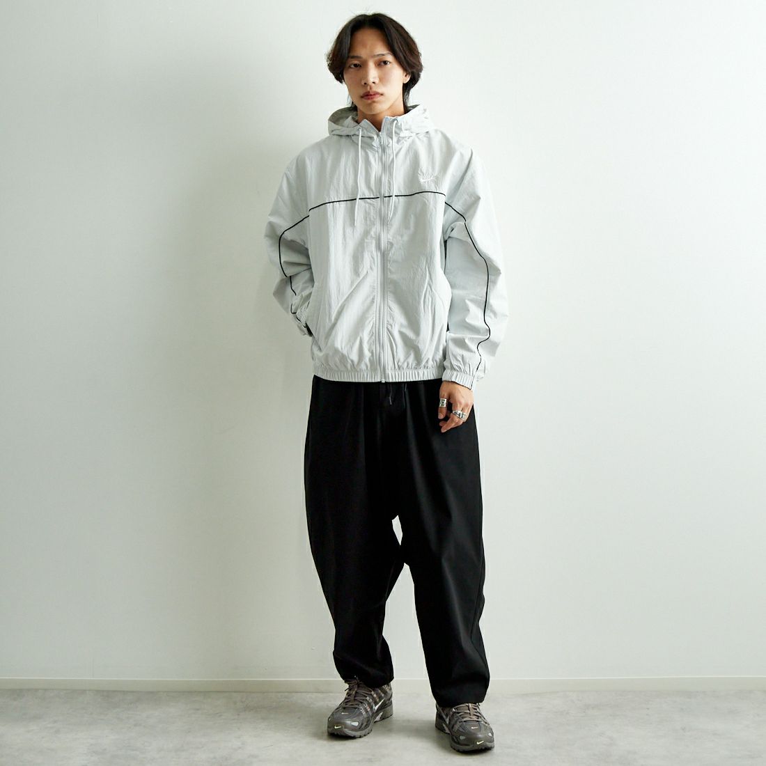 NIKE [ナイキ] クラブ アスリートフードジャケット [HJ2013] 025 PHOTON &&モデル身長：179cm 着用サイズ：L&&