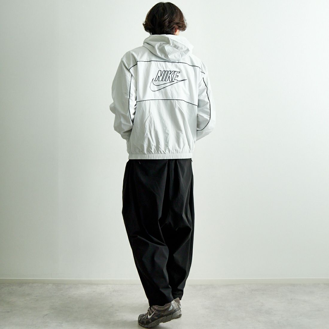 NIKE [ナイキ] クラブ アスリートフードジャケット [HJ2013] 025 PHOTON &&モデル身長：179cm 着用サイズ：L&&