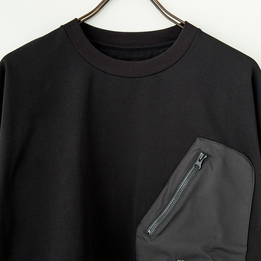 White Mountaineering [ホワイトマウンテニアリング] ワイドポケットTシャツ [WM2571509] BLACK