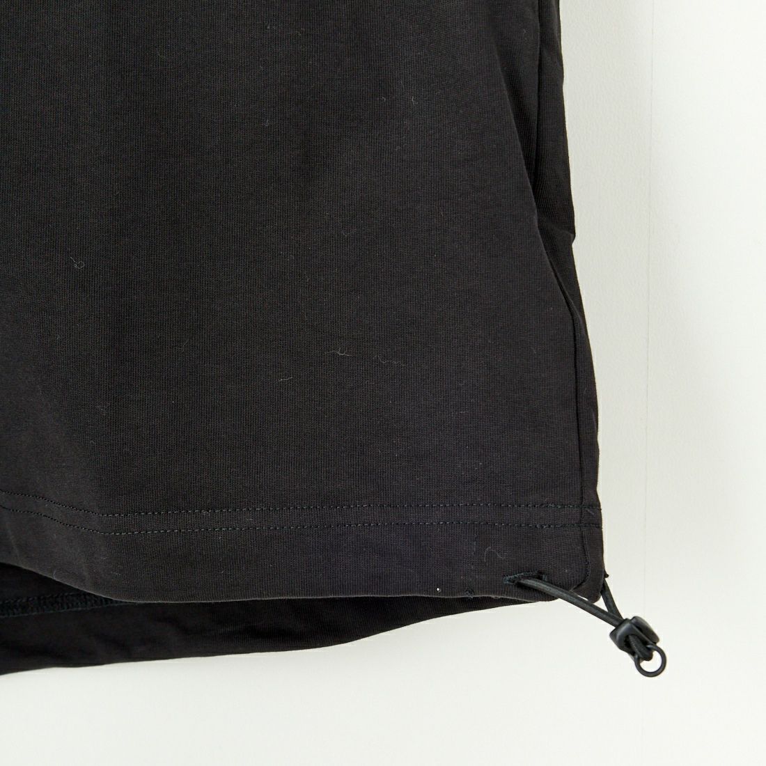 White Mountaineering [ホワイトマウンテニアリング] ワイドポケットTシャツ [WM2571509] BLACK