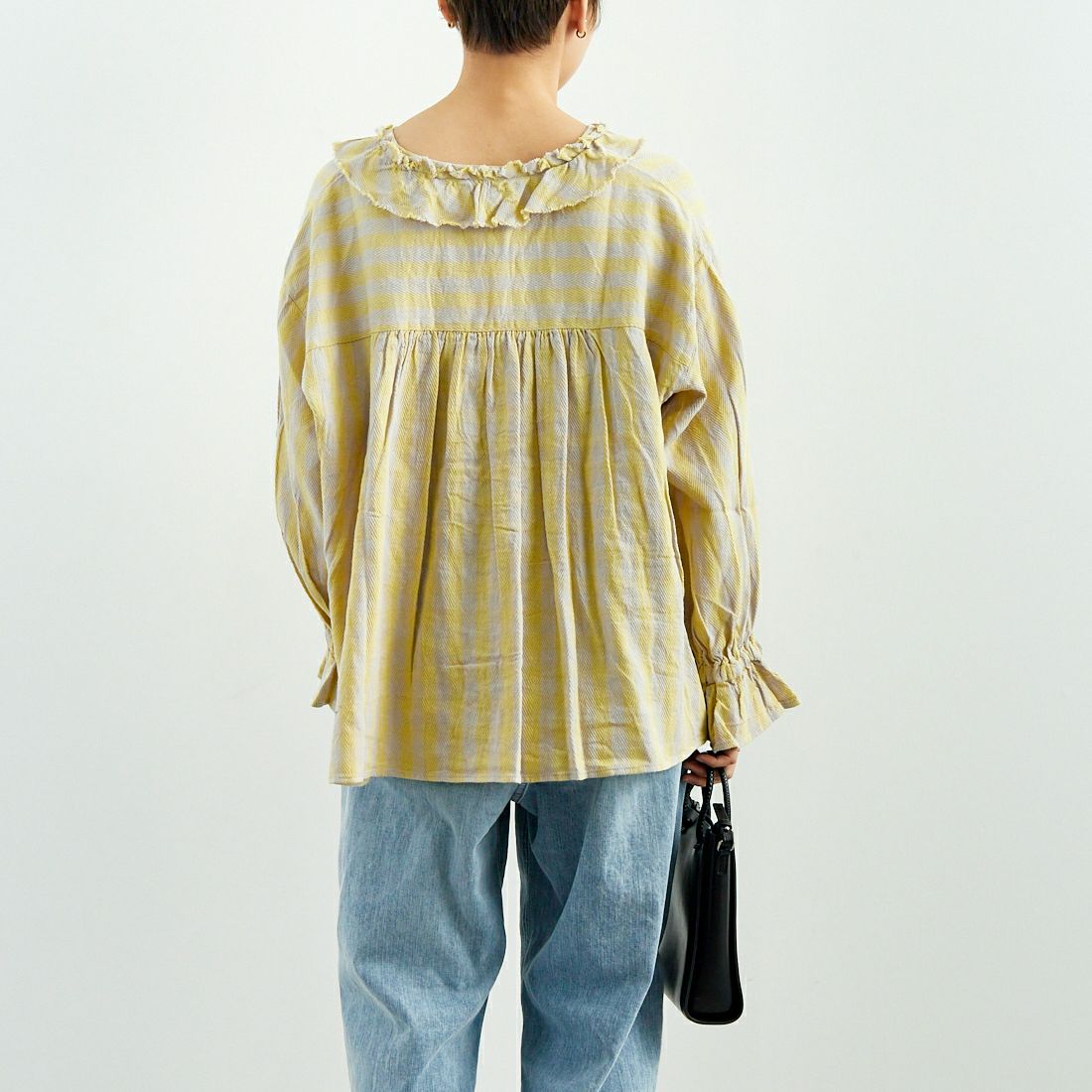 tumugu: [ツムグ] ヘリンボーンギンガムチェック2WAYブラウス [TB24435] 20 YELLOW &&モデル身長：160cm 着用サイズ：F&&