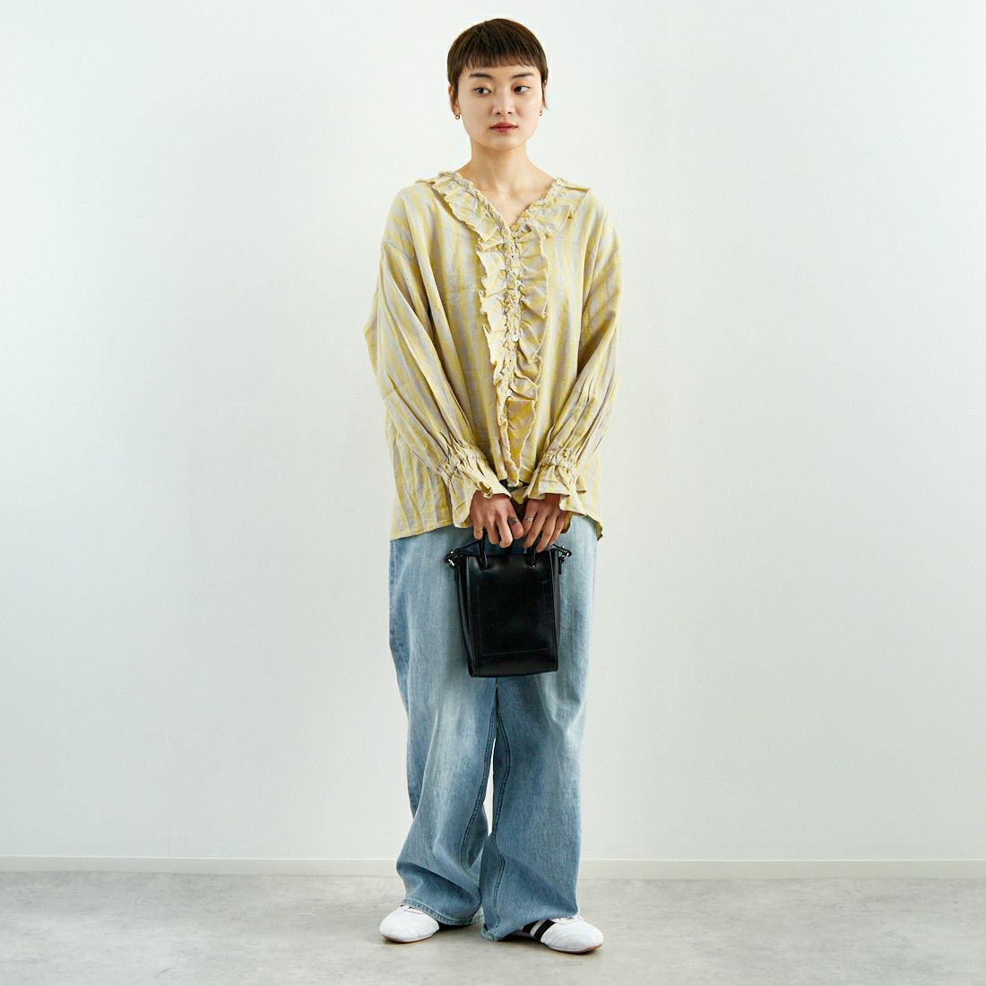tumugu: [ツムグ] ヘリンボーンギンガムチェック2WAYブラウス [TB24435] 20 YELLOW &&モデル身長：160cm 着用サイズ：F&&