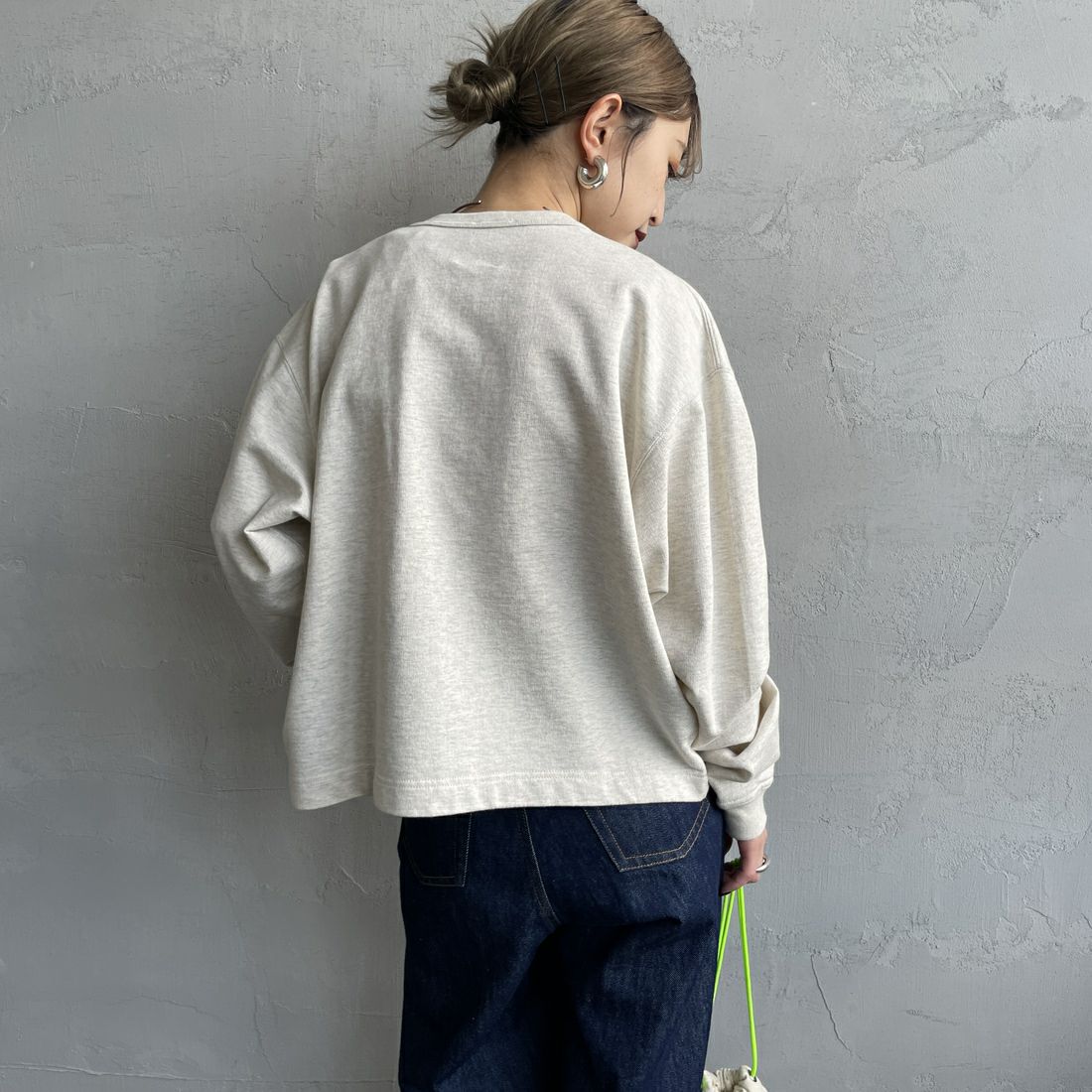 DANTON [ダントン] ドットボタン クルーネックカーディガン [DT-C0405CIN] TOP ECRU &&モデル身長：150cm 着用サイズ：38&&