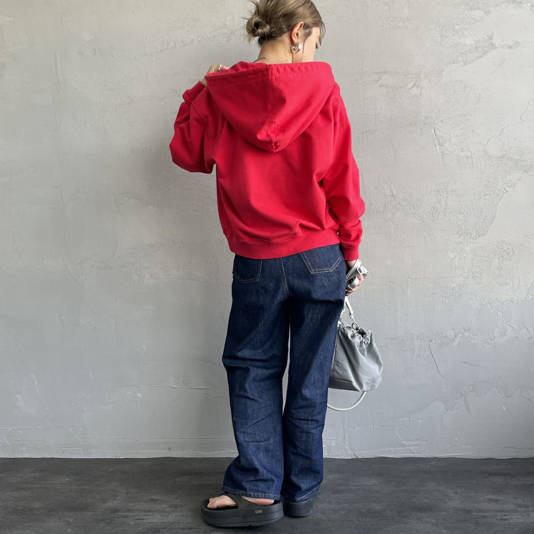 DANTON [ダントン] コットンテリー ジップフードパーカー [DT-C0411CIN] RED &&モデル身長：150cm 着用サイズ：38&&