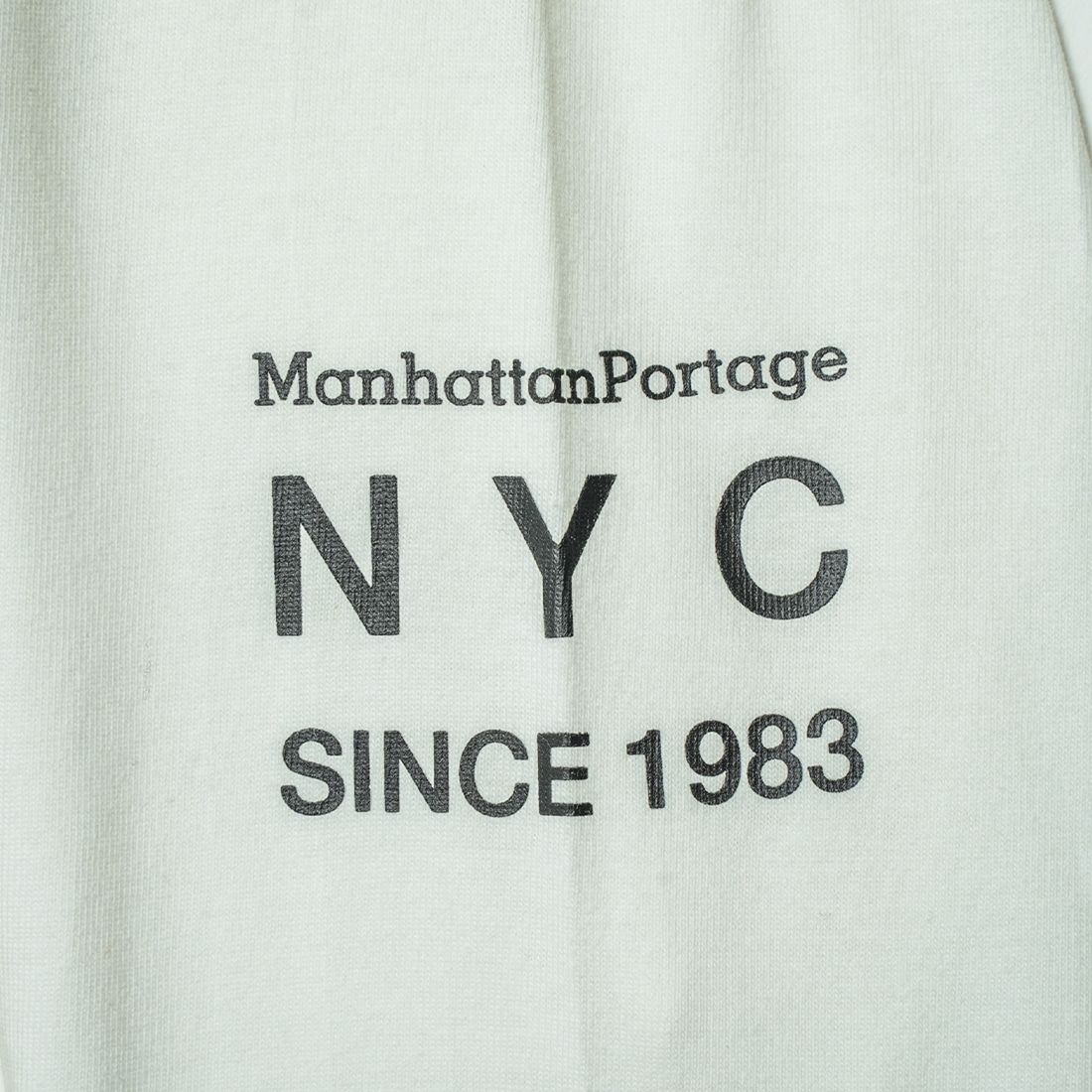 MANHATTAN PORTAGE [マンハッタンポーテージ] ワンポイントスカイラインロゴ 袖プリントロングTシャツ [MP-M580] WHITE