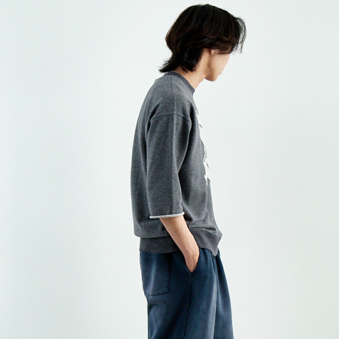 The Endless Summer [エンドレスサマー] TES BUHI ベーシックロゴ7分袖スウェット [FT-25374311] 02 MIX CHR &&モデル身長：179cm 着用サイズ：M&&