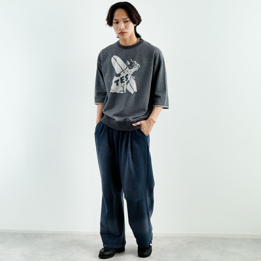 The Endless Summer [エンドレスサマー] TES BUHI ベーシックロゴ7分袖スウェット [FT-25374311] 02 MIX CHR &&モデル身長：179cm 着用サイズ：M&&