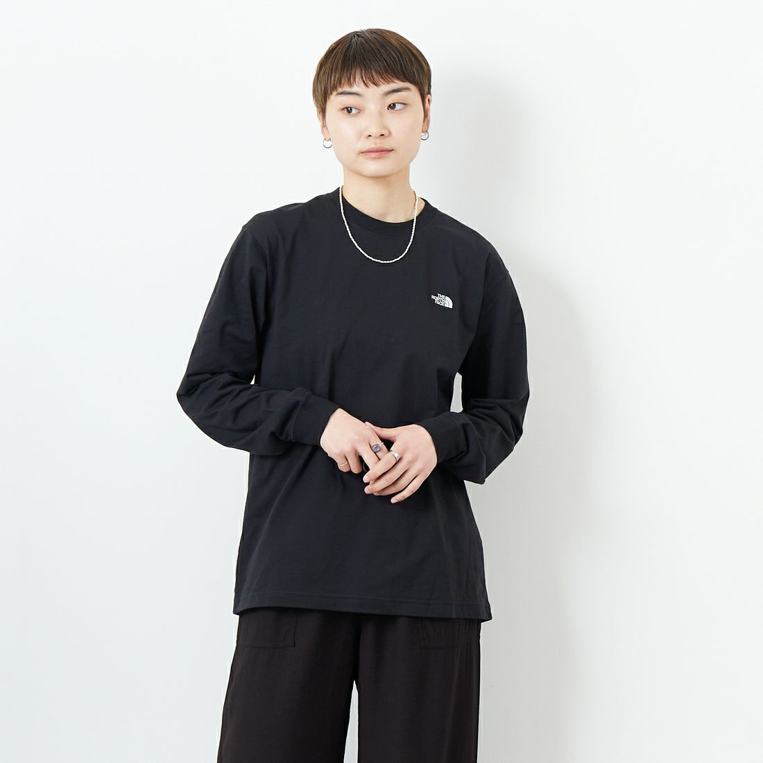 THE NORTH FACE [ザ ノースフェイス] ロングスリーブフラッシュドライヌプシコットンティー [NT32535] K &&モデル身長：160cm 着用サイズ：S&&