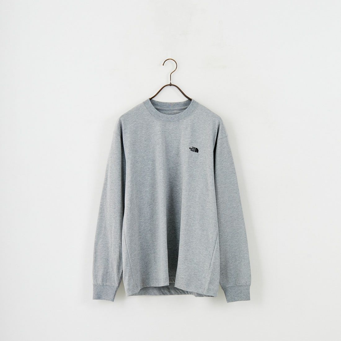 THE NORTH FACE [ザ ノースフェイス] ロングスリーブフラッシュドライヌプシコットンティー [NT32535] K &&モデル身長：160cm 着用サイズ：S&&