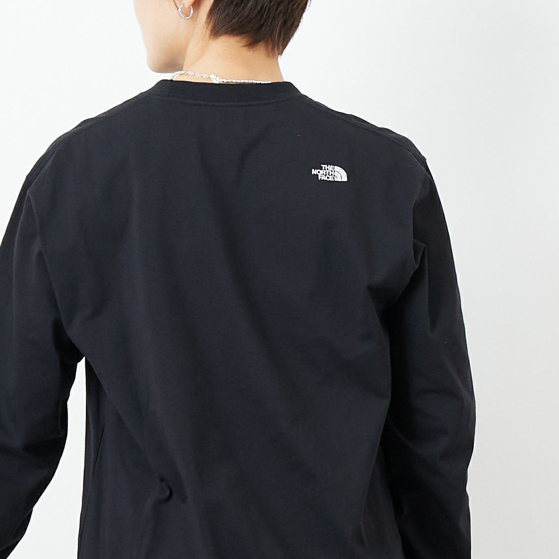 THE NORTH FACE [ザ ノースフェイス] ロングスリーブフラッシュドライヌプシコットンティー [NT32535] K &&モデル身長：160cm 着用サイズ：S&&