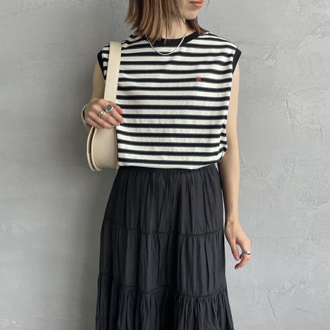 WHT BORDER&&モデル身長：158cm 着用サイズ：F&&