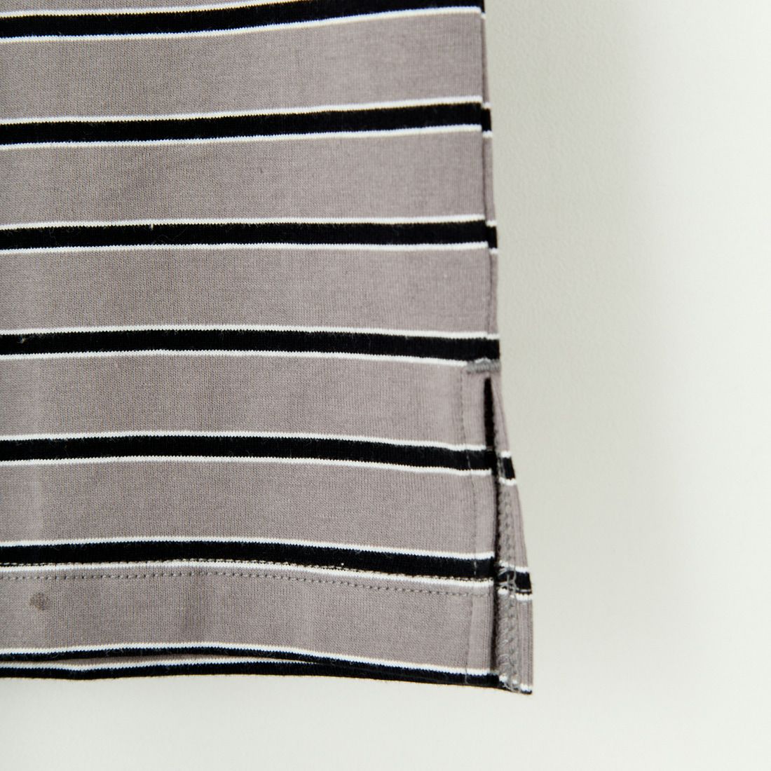 UNIVERSAL OVERALL [ユニバーサルオーバーオール] 別注 ワンポイントロゴ刺繍 ノースリーブカットソー [U2512250IN-JF] GRY BORDER