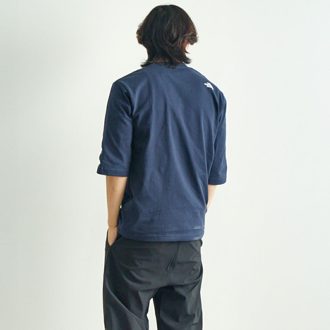 THE NORTH FACE [ザ ノースフェイス] クォータースリーブワンポイントロゴティー [NT32537] UN &&モデル身長：179cm 着用サイズ：M&&