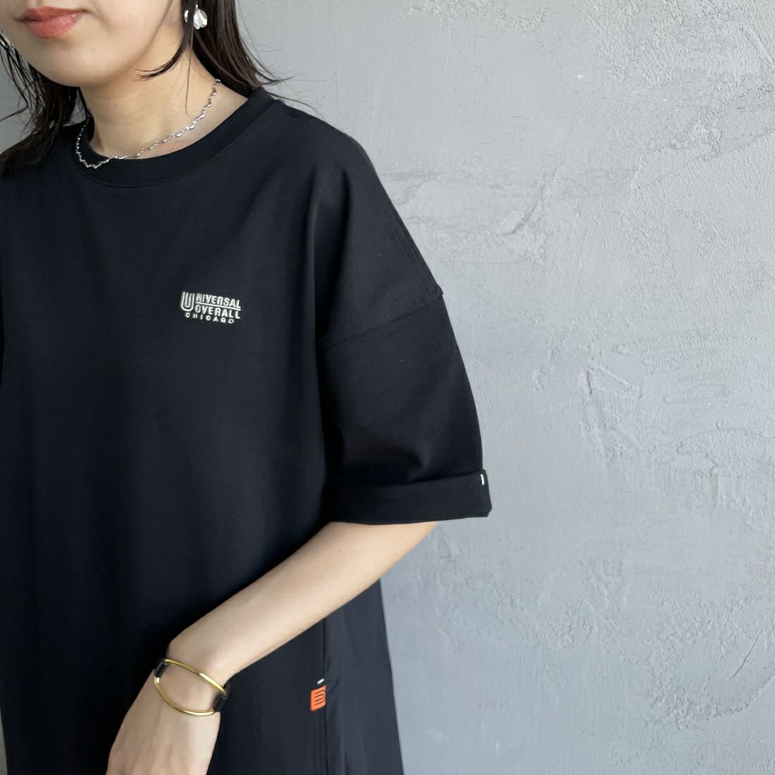 UNIVERSAL OVERALL [ユニバーサルオーバーオール] 別注 異素材切り替え マキシ丈ワンピース [U2512812IN-JF] BLACK &&モデル身長：160cm 着用サイズ：F&&