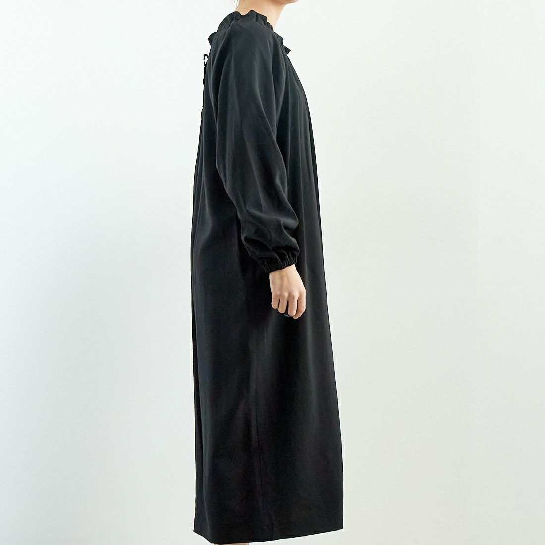 MICA&DEAL [マイカアンドディール] 2WAY ワンピース [0125104037] BLACK &&モデル身長：167cm 着用サイズ：F&&