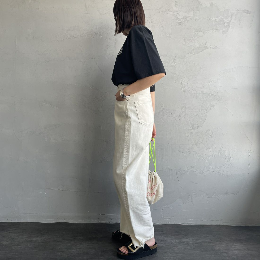 FUNG [ファング] PEACEFUL FB カットオフプリントTシャツ [PEACEFUL-FB] BK/WHITE &&モデル身長：159cm 着用サイズ：M&&