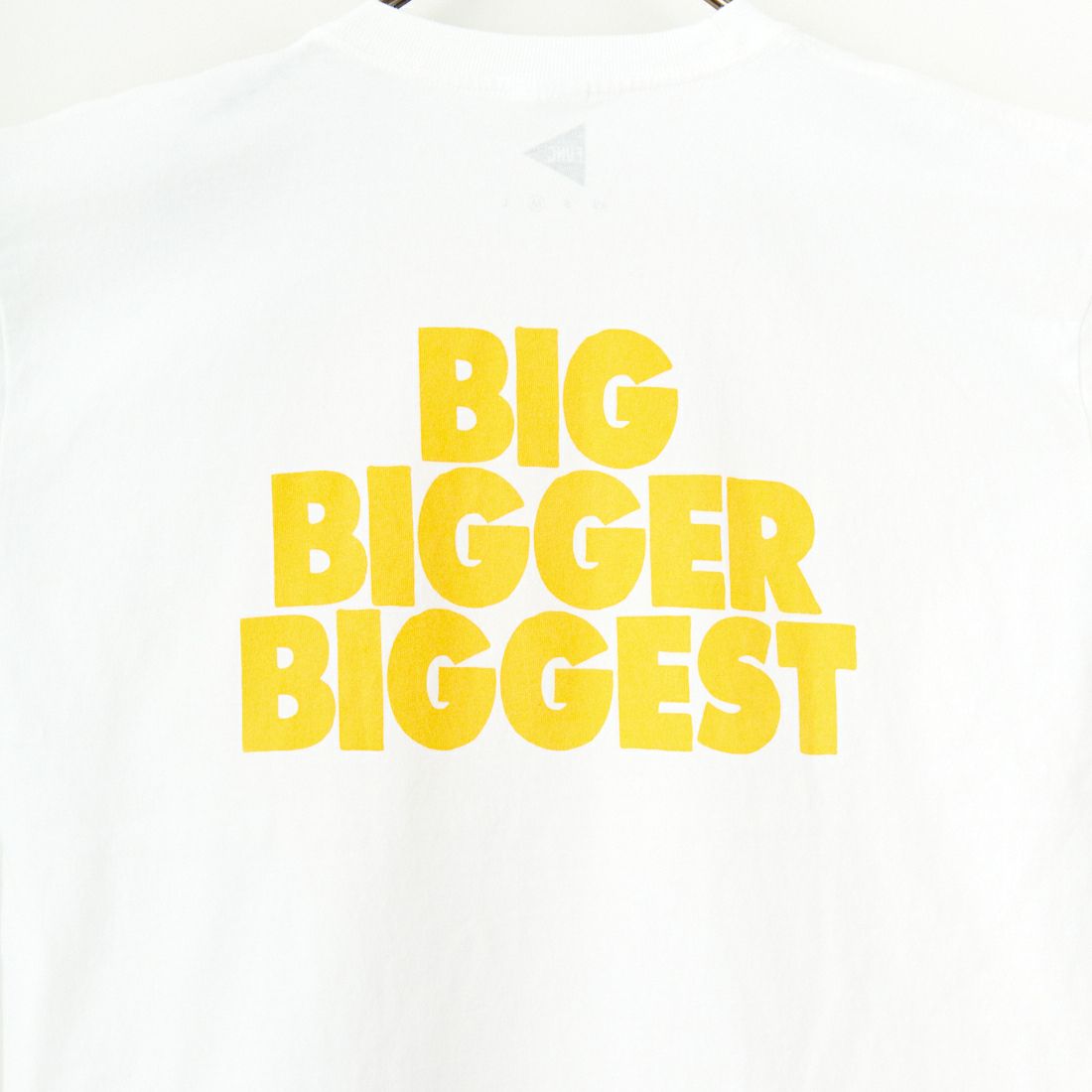 FUNG [ファング] THINK BIGGER カットオフプリントTシャツ [THINK-BIGGER] WH/YELLOW