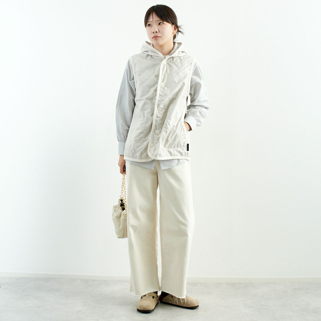 LAVENHAM [ラベンハム] ウィメンズ アンワディッド バートン [LV7133] P86 MOONBE &&モデル身長：167cm 着用サイズ：10&&