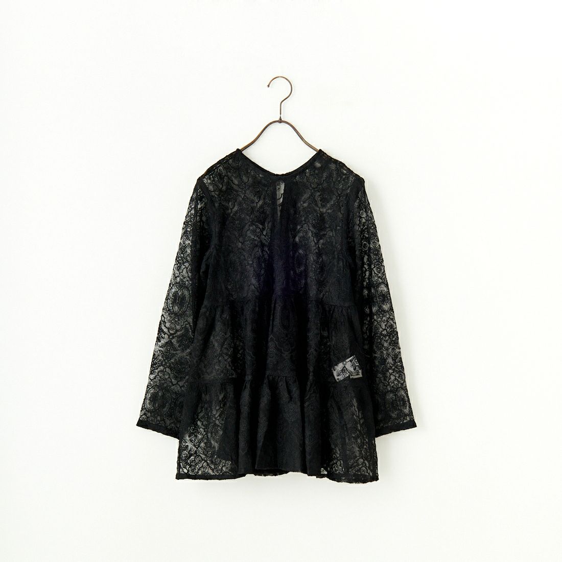 19 BLACK