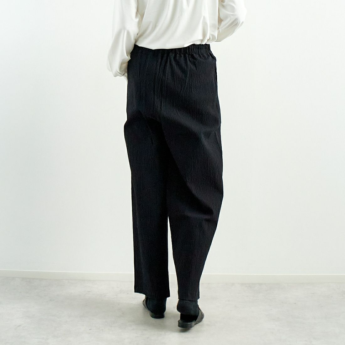 me. [ミードット] バンピーコットンラップパンツ [ME-25110] 298 N.BLAC &&モデル身長：167cm 着用サイズ：F&&