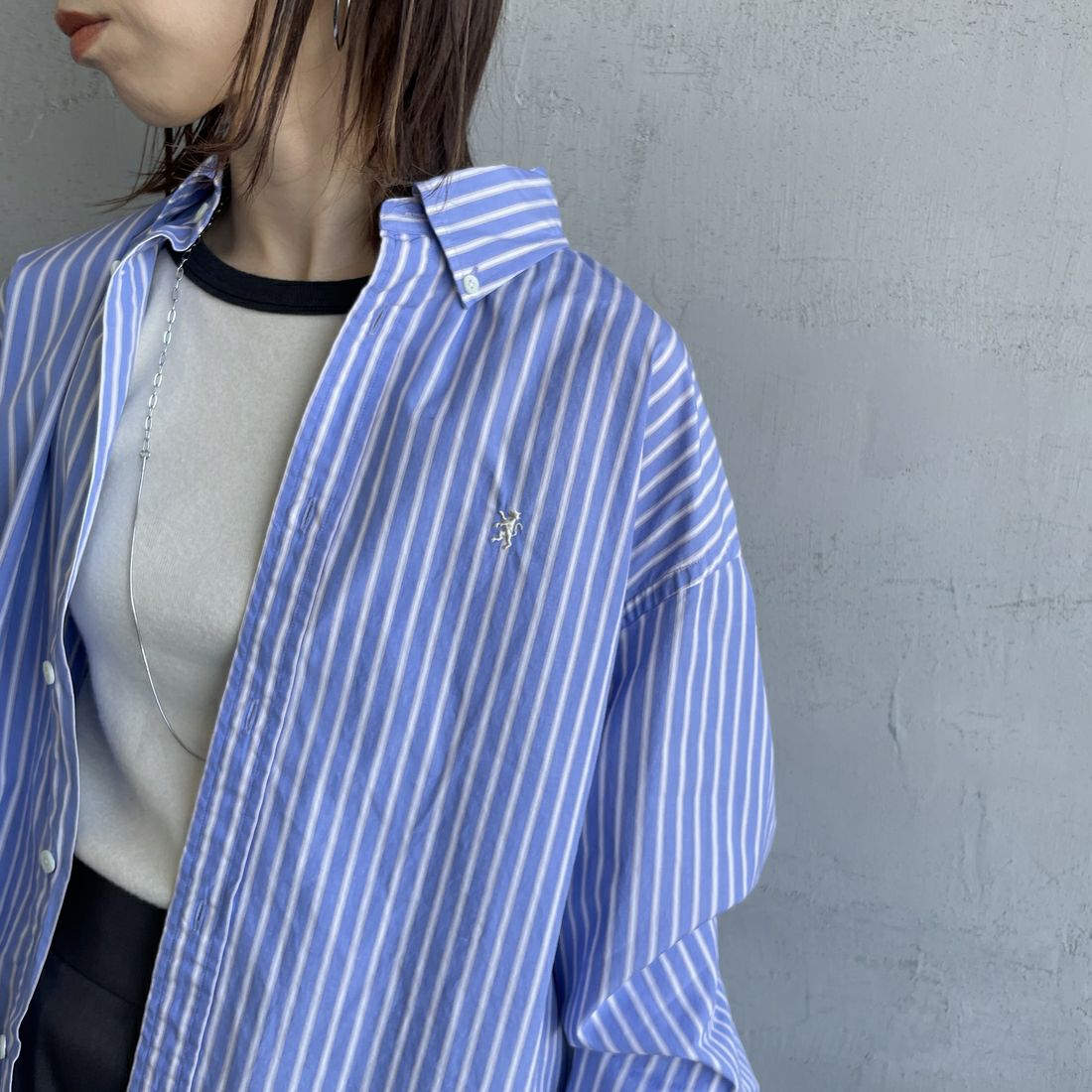 Gymphlex [ジムフレックス] ワンポイントロゴ刺繍 ボタンダウンシャツ [GY-B0198PSE] BLU/BEG ST &&モデル身長：158cm 着用サイズ：14&&