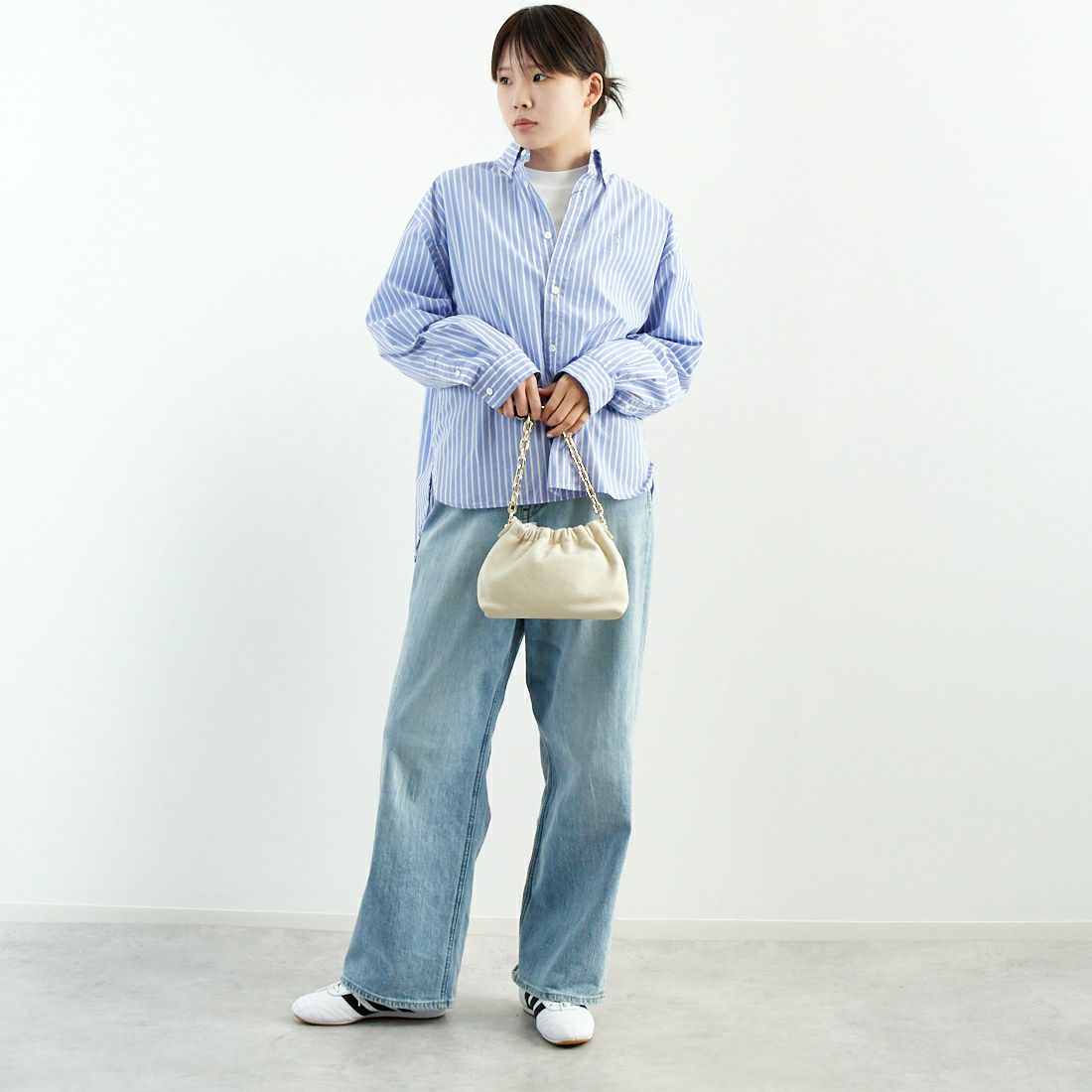Gymphlex [ジムフレックス] ワンポイントロゴ刺繍 ボタンダウンシャツ [GY-B0198PSE] BLU/BEG ST &&モデル身長：167cm 着用サイズ：14&&