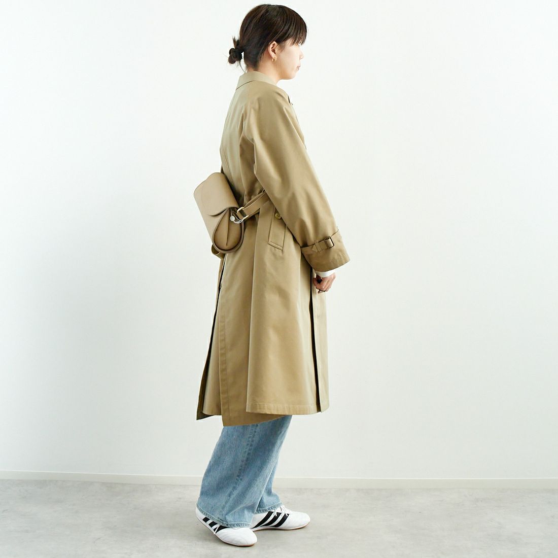 Gymphlex [ジムフレックス] ベルテッド バルマカーンコート [GY-A0677SYR] BEIGE &&モデル身長：167cm 着用サイズ：12&&