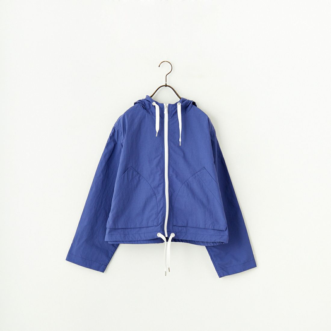 BLUE LAVEN