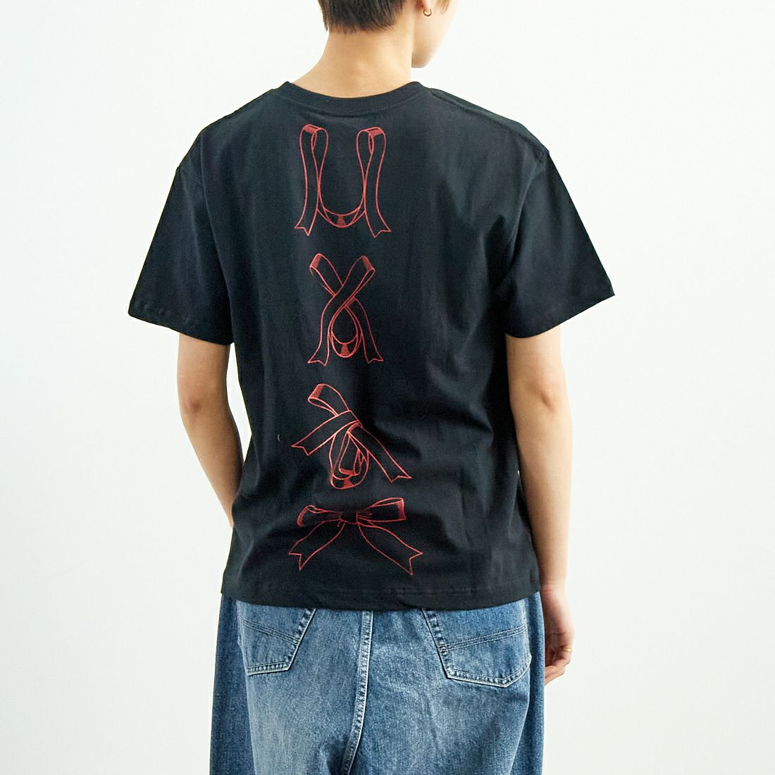 RhodolirioN [ロドリリオン] リボンプリントTシャツ [QT1079] C BLACK &&モデル身長：160cm 着用サイズ：0&&