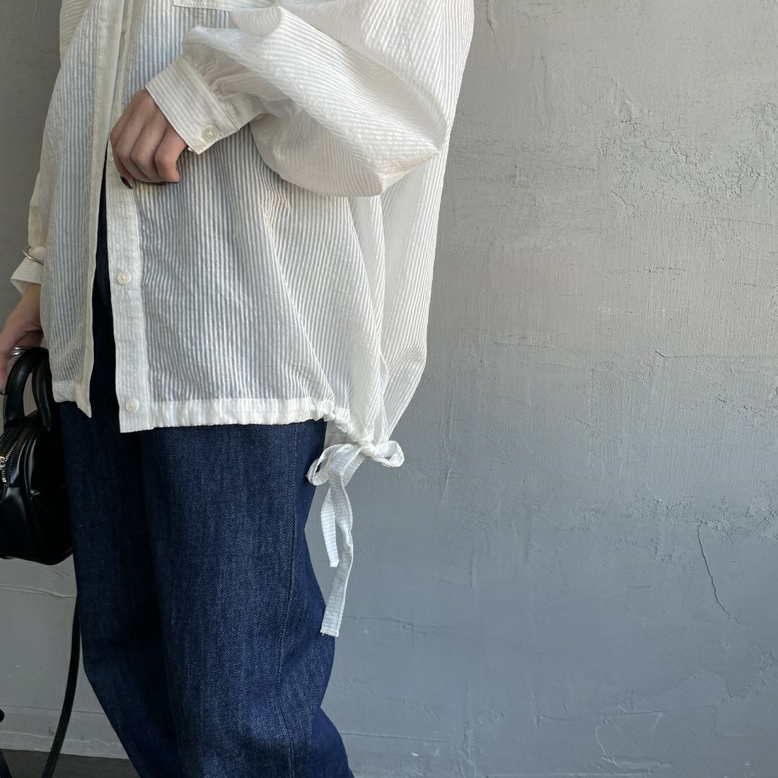 nenom [ネノム] シアーストライプ シャツパーカー [NE25112008] 02 OFF &&モデル身長：150cm 着用サイズ：F&&