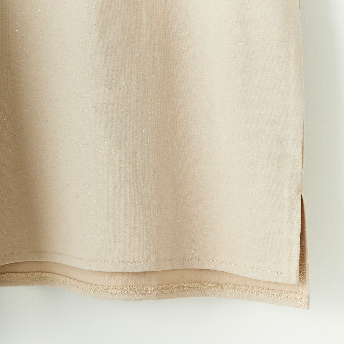 nenom [ネノム] グリッター ロゴTシャツ [NE25112015] 22 BEIGE
