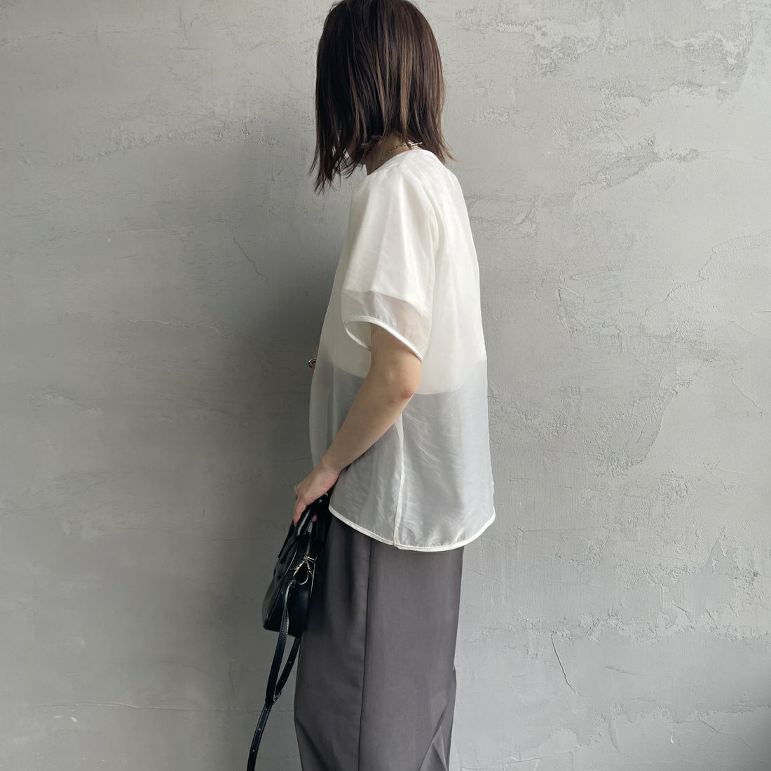 nenom [ネノム] シアーレイヤードTシャツ [NE25112016] 02 OFF &&モデル身長：158cm 着用サイズ：F&&