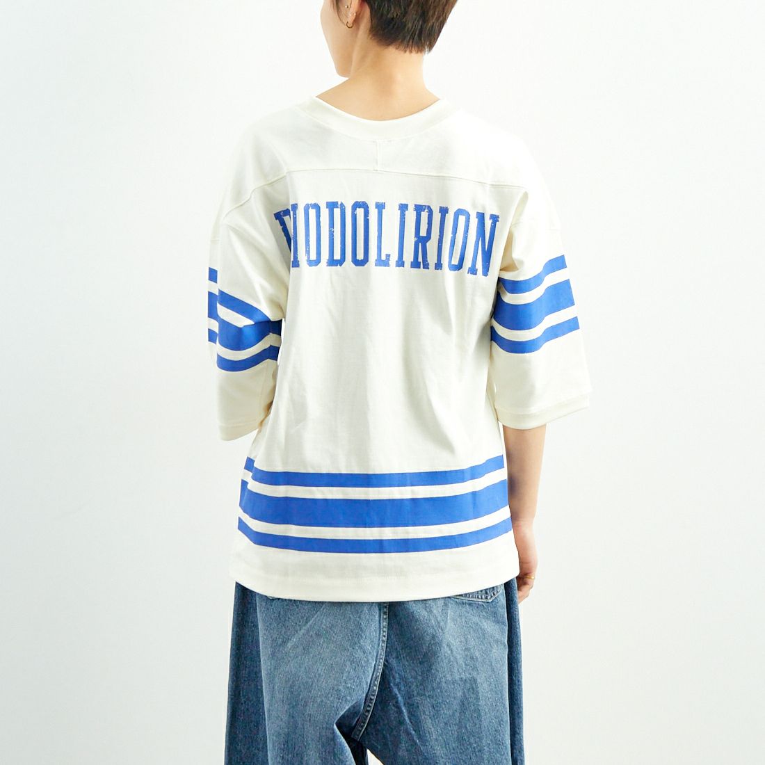 RhodolirioN [ロドリリオン] ホッケーチームTシャツ [QT1076]  A NATURAL &&モデル身長：160cm 着用サイズ：0&&