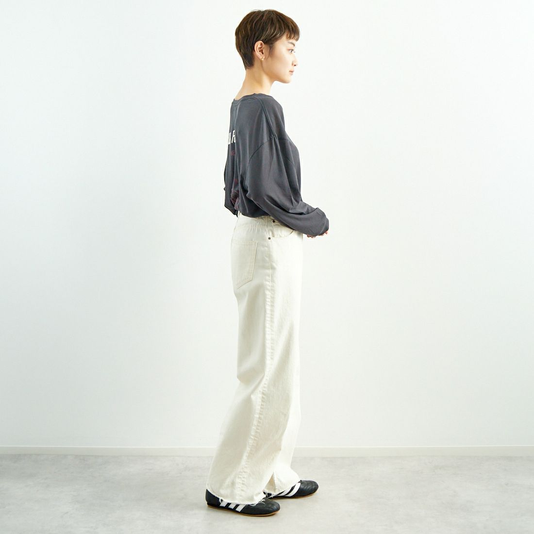 St.Johns 3rd club [セントジョンズサードクラブ] シアーロングスリーブTシャツ [SJ25-047A] CHARCOAL/W &&モデル身長：160cm 着用サイズ：F&&