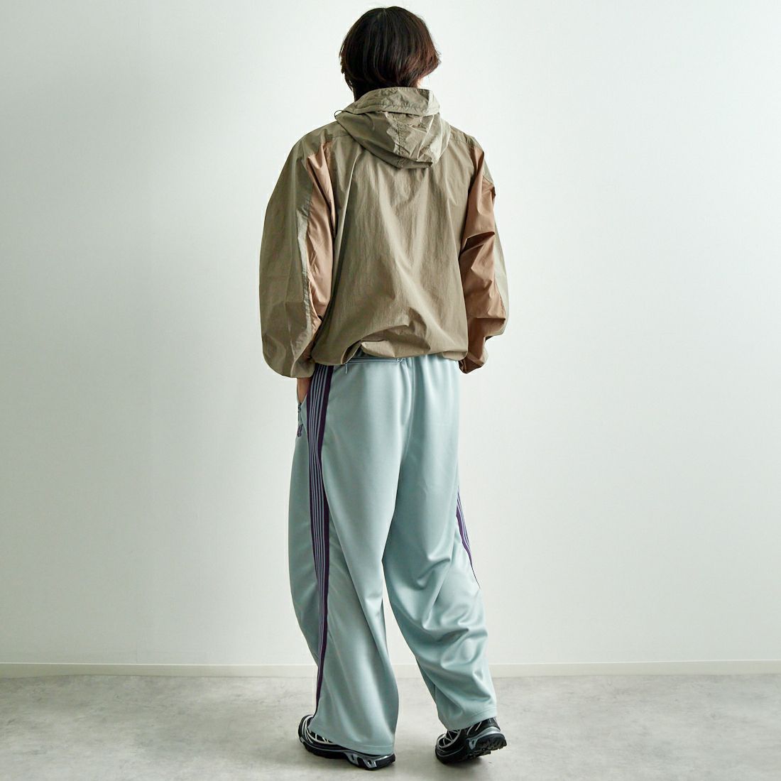 Needles [ニードルズ] ヒザデルトラックパンツ [QV311] B SAX&&モデル身長：179cm 着用サイズ：XS&&