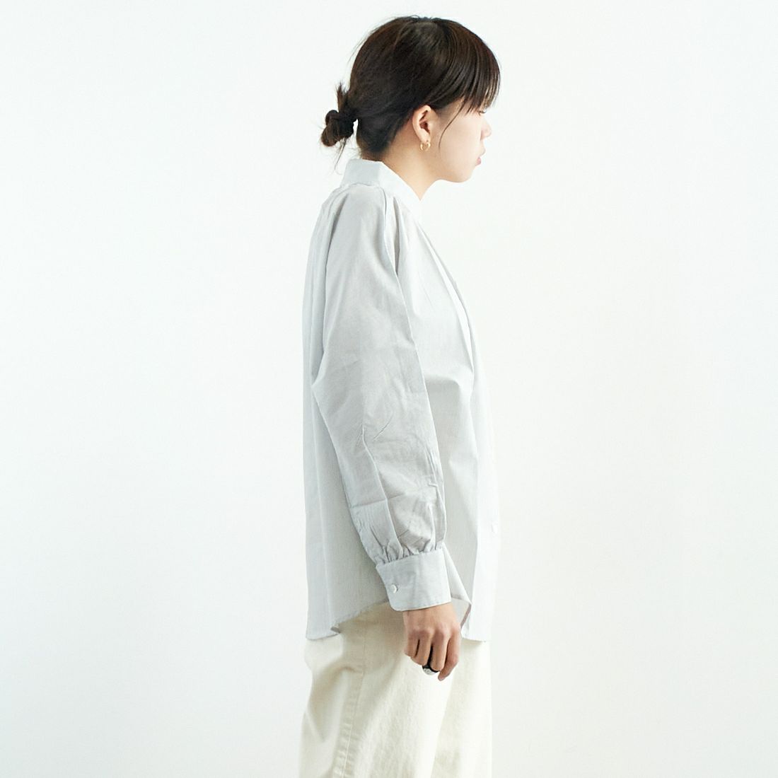 Commencement [コメンスメント] ストライプスタンドカラーシャツ [C-023S] BLACK &&モデル身長：167cm 着用サイズ：F&&