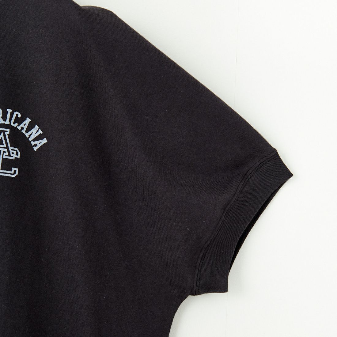 Americana × JEANS FACTORY [アメリカーナ × ジーンズファクトリー] 別注 ラウンドヘム バックプリントTシャツ [ASO-M-790-1-JF] SUMIKURO