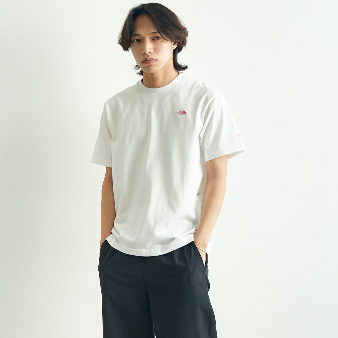 THE NORTH FACE [ザ ノースフェイス] ショートスリーブ TNFモンキーマジックTシャツ [NT32538] W &&モデル身長：179cm 着用サイズ：M&&