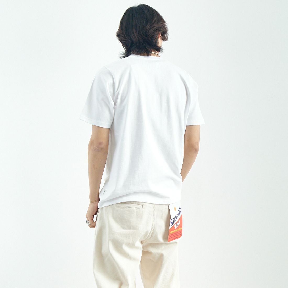 YANUK [ヤヌーク] YYYYYYYY Tシャツ [57251031] WNV &&モデル身長：179cm 着用サイズ：L&&
