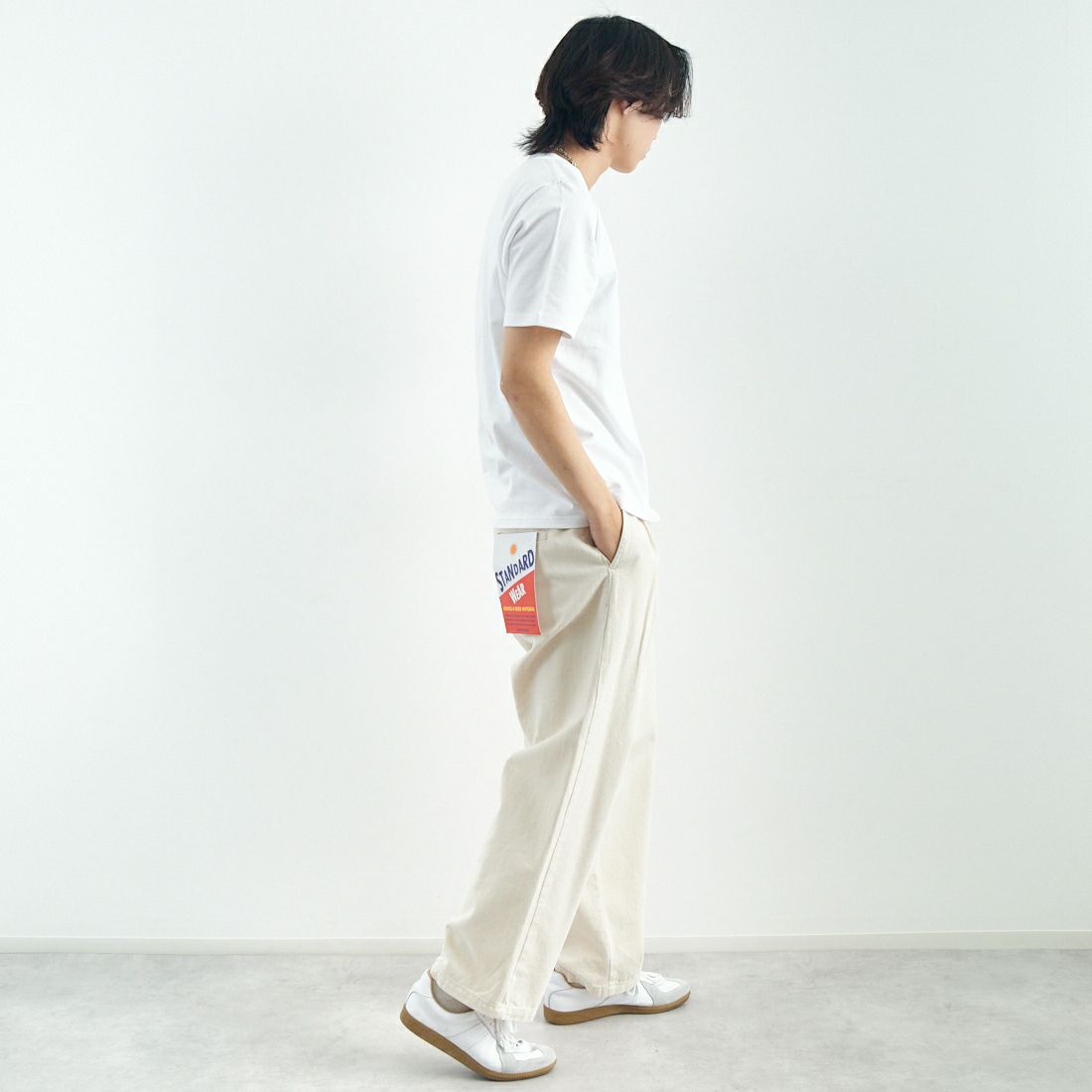 YANUK [ヤヌーク] YYYYYYYY Tシャツ [57251031] WNV &&モデル身長：179cm 着用サイズ：L&&