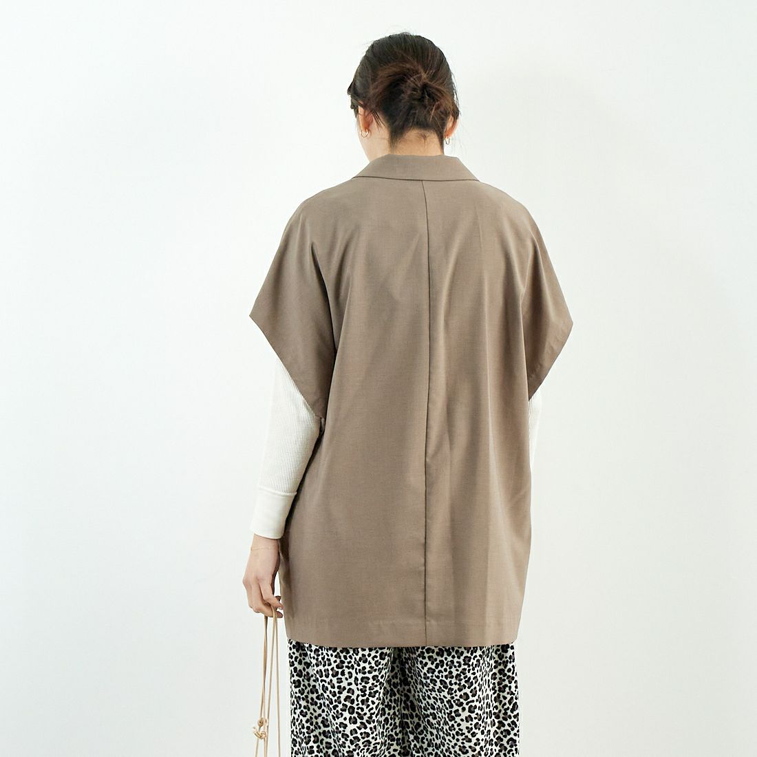 Jeans Factory Clothes [ジーンズファクトリークローズ] テーラードベスト [51085051] ﾓｶｶｰｷ &&モデル身長：167cm 着用サイズ：F&&