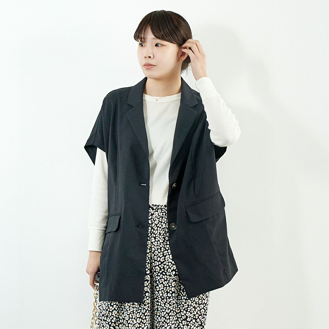 Jeans Factory Clothes [ジーンズファクトリークローズ] テーラードベスト [51085051] ﾁｬｺｰﾙ &&モデル身長：167cm 着用サイズ：F&&