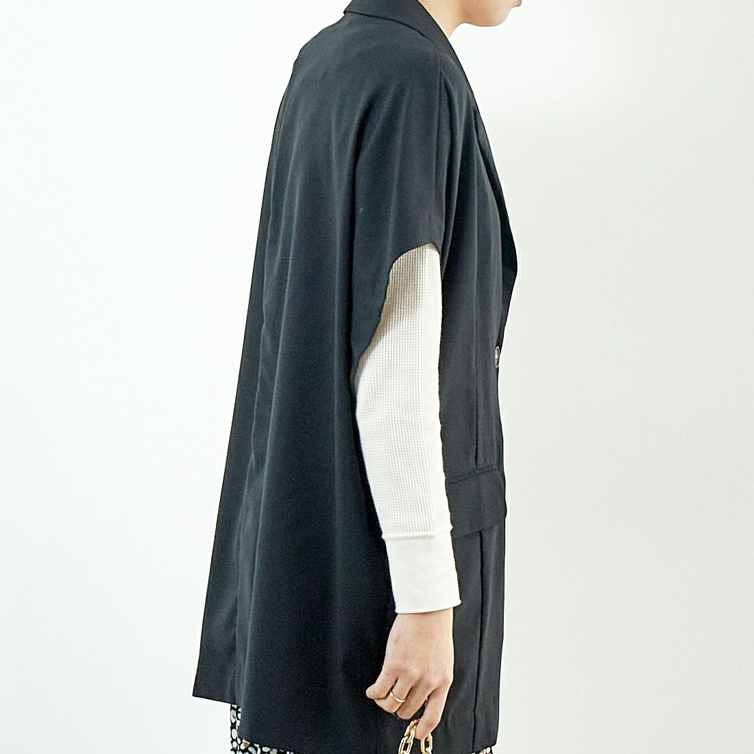 Jeans Factory Clothes [ジーンズファクトリークローズ] テーラードベスト [51085051] ﾁｬｺｰﾙ &&モデル身長：167cm 着用サイズ：F&&