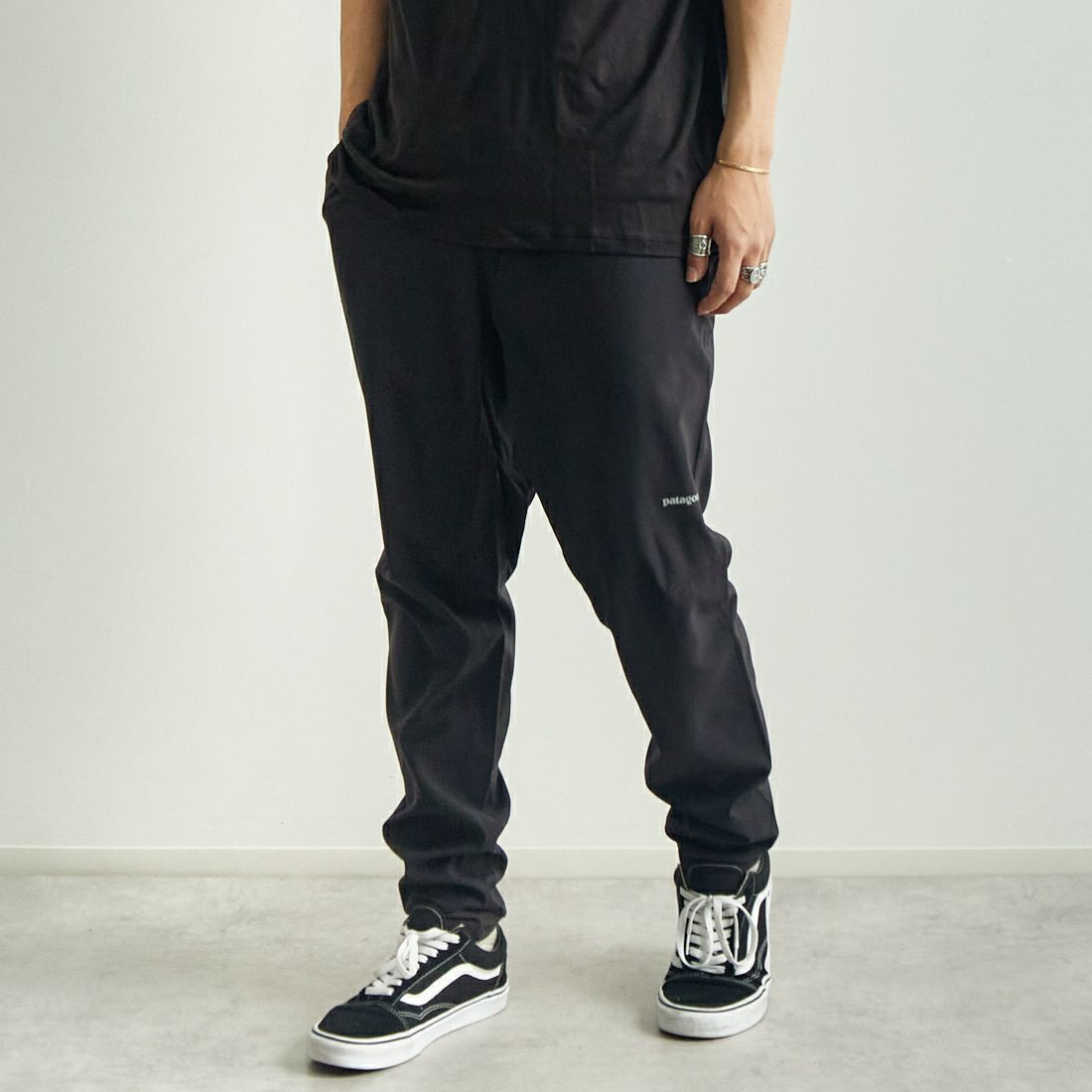 patagonia [パタゴニア] メンズ テルボンヌジョガーズ [24541] BLK &&モデル身長：179cm 着用サイズ：M&&